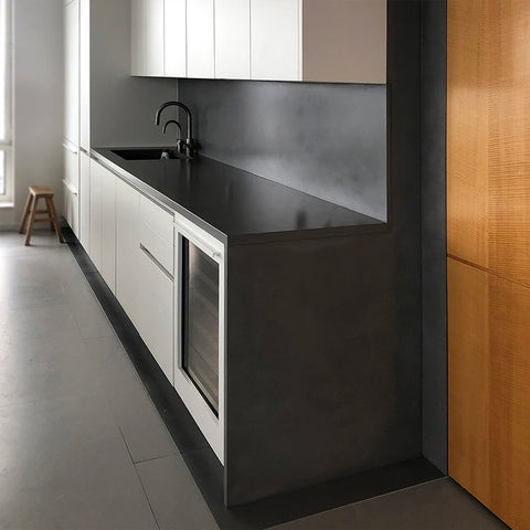 Kitchen in Carbon – Trueform Concrete